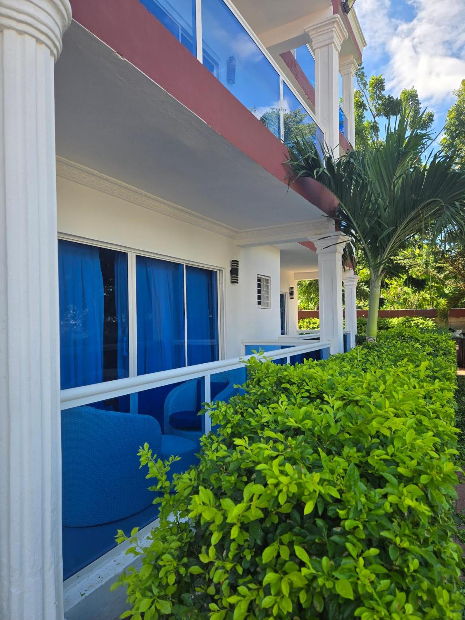Madome Aparta Hotel Pedernales Exterior photo